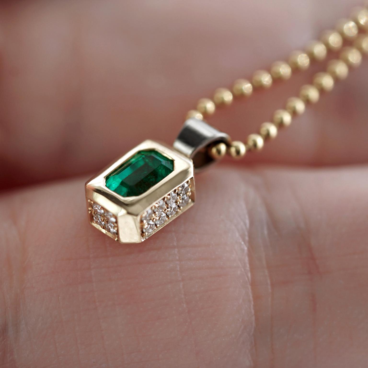 Emerald pendant necklace by Lena Cohen