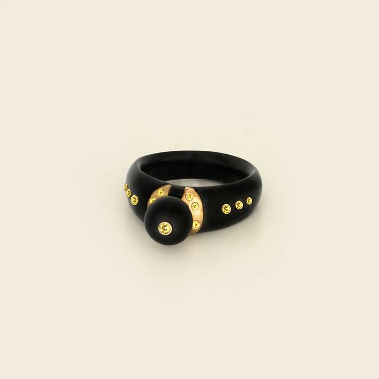 Léo Cosendai Metamorphosis Sphere I ring horizontal 