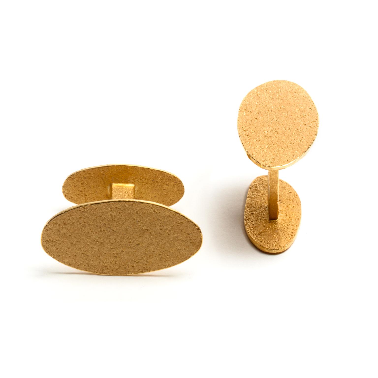 Ute-Decker-Cufflinks-Zoom